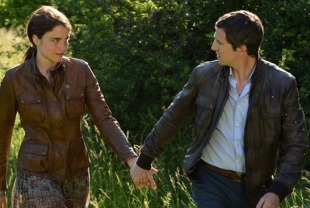 Adele Haenel as Agnes and Guilluame Canet as Maurice