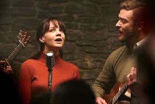 Carey Mulligan as Jean and Justin Timberlake as Jim
