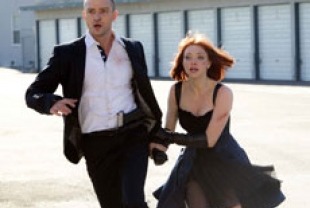 Justin Timberlake as Will Slas and Amanda Seyfried as Syliva Weis