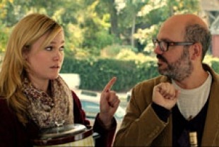 Julia Stiles as Tracy and David Cross as Glenn
