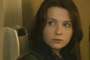Abigail Breslin as Janie