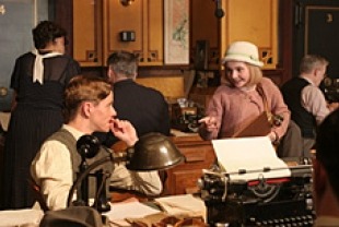 Darryn Lucio as Deputy and Abigail Breslin as Kit