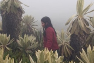 Joghis Arias as Alicia