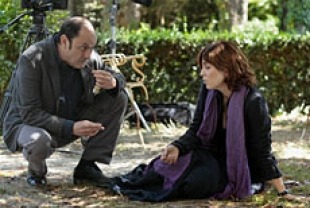 Jean-Pierre Bacri as Michel and Agnes Jaqui as Agathe