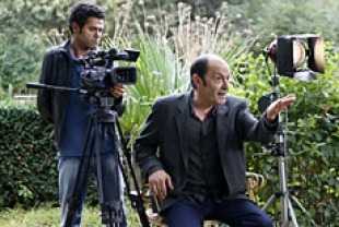 Jamel Debbouze as Karim and Jean-Pierre Bacri as Michel