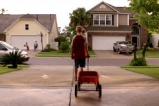 Chandler Canterbury as Zach