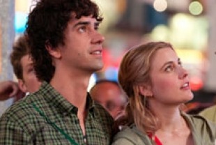 Hamish Linklater as Henry and Greta Gerwig as Lola