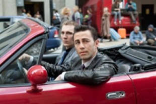 Paul Dano as Seth and Joseph Gordon-Levitt as Joe