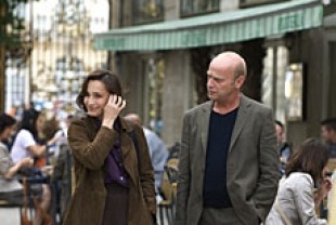 Kristin Scott Thomas as Juliette and Laurent Grevill as Michel