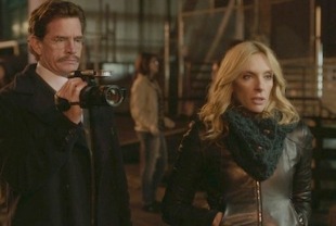 Thoms Haden Church as Charlie and Toni Collette as Ellie