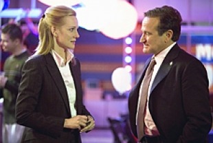 Laura Linney as Eleanor with Dobbs