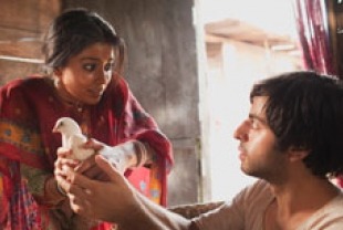 Shriya Saran as Parvati and Satya Bhabha as Saleem
