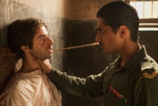 Satya Bhabha as Saleem and Siddharthas Shiva