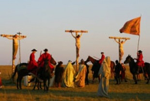 A scene from The Mill and The Cross