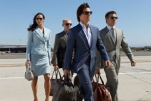 (l-r) Paula Patton as Jane, Simon Pegg as Benji, Tom Cruise as Ethan, and Jeremy Renner as Brandt