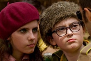 Jared Gilman as Sam and Kara Hayward as Suzy