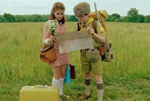 Jared Gilman as Sam and Kara Hayward as Suzy