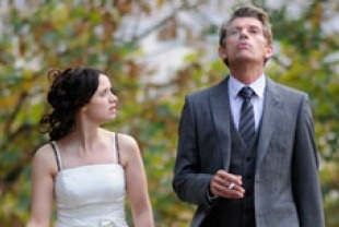 Sara Forestier as Baya Benmahmoud and Jacques Gamblin as Arthur Martin