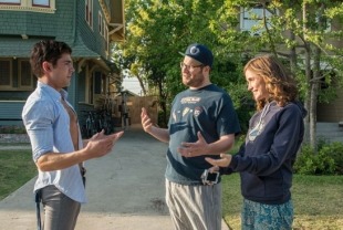 Zac Efron as Teddy, Seth Rogen as Mac and Rose Byrne as Kelly