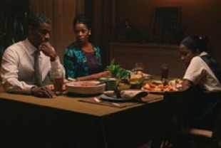 Charles Parnell as Arthur, Kim Wayans as Audrey and Sahra Mellesse as Sharonda