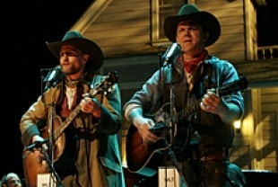 Woody Harrelson and John C. Reilly