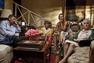 Gianni Di Gregorio as Gianni, Valeria De Franciscis as Mother, Kristaina Cepraga as Cristina
