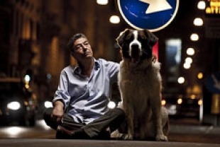 Gianni Di Gregorio as Gianni and dog