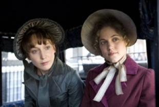 Hattie Morahan as Elinor and Charity Wakefield as Marianne