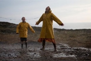 Connie Nielsen as Marie and John Bell as Tomas