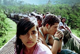 Paulina Gaitan as Sayra and Edgar Flores as Willy