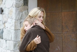 Gillian Anderson as the English woman and Kacey Mottet Klein as Simon