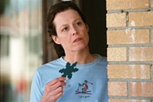Sigourney Weaver as Linda