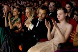 Stephen Dorff as Johnny Marco and Elle Fanning as Cleo