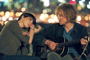 Anne Hathaway as Franny and James Forester as Flynn