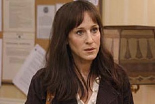 Sarah Jessica Parker as Sarah Daniels