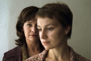 Kerry Fox as Hannah and Anamaria Marinca as Mira