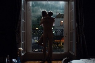Stephanie Cleau as Asther and Mathieu Amalric as Julien