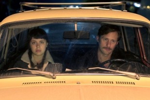 Bel Powley as Minnie and Alexander Skarsgard as Monroe
