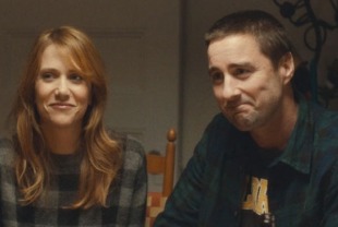 Kristen Wiig as Maggie and Luke Wilson as Lance