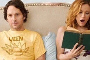 Paul Rudd as Pete and Leslie Mann as Debbie