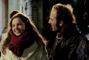 Solene Rigot as Melodie and Vincent Macaigne as Maxime