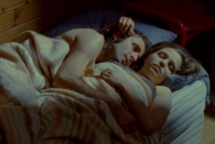 Vincent Macaigne as Maxime and Solene Rigot as Melodie