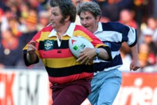 Lynda and Jools Topp as the Kens playing rugby