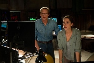 Paul Bettany as Max and Rebecca Hall as Evelyn