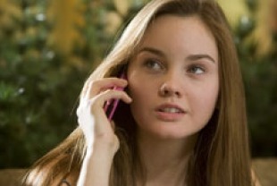 Liana Liberato as Annie