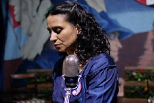Francisca Gavilan as Violeta