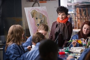 Juliette Binoche as Dina