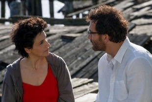 Juliette Binoche as Dina and Clive Owen as Jack