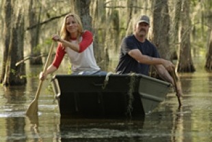Mario Bello as May and William Hurt as Brett