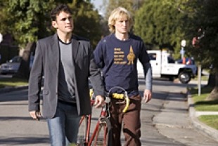 Matt Dillon as Carl and Owen Wilson as Dupree